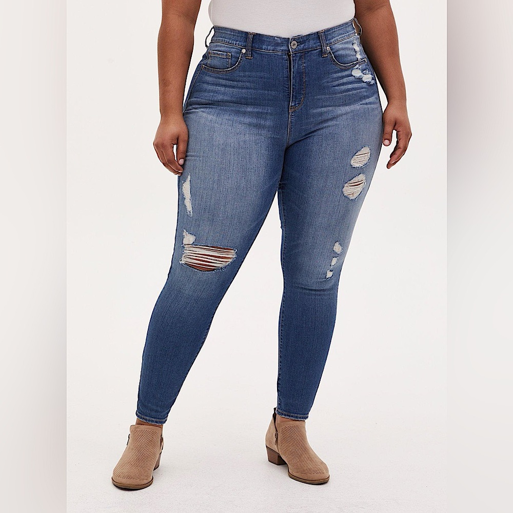 PREMIUM STRETCH SKY HIGH SKINNY JEAN